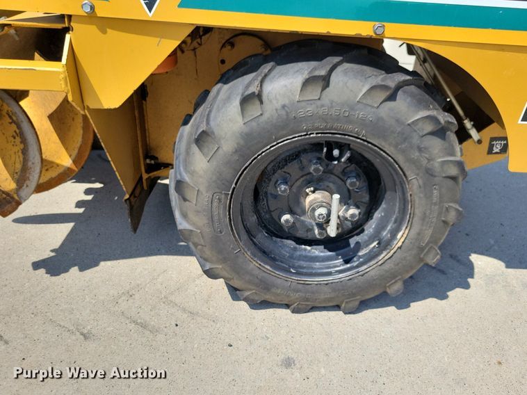 image for item IQ9762 1998 Vermeer V1850  trencher