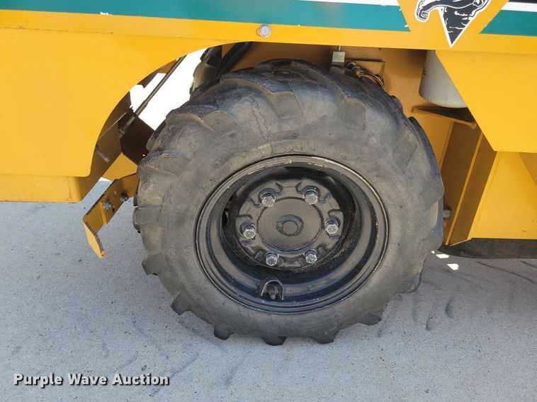 image for item IQ9762 1998 Vermeer V1850  trencher