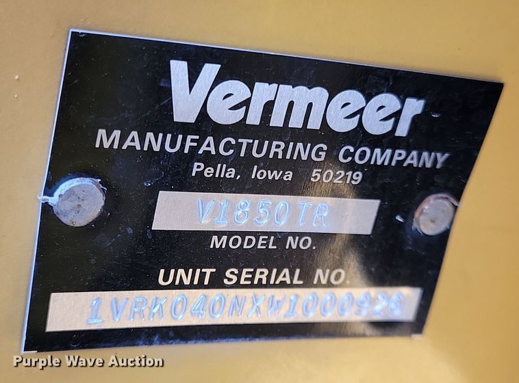 image for item IQ9762 1998 Vermeer V1850  trencher