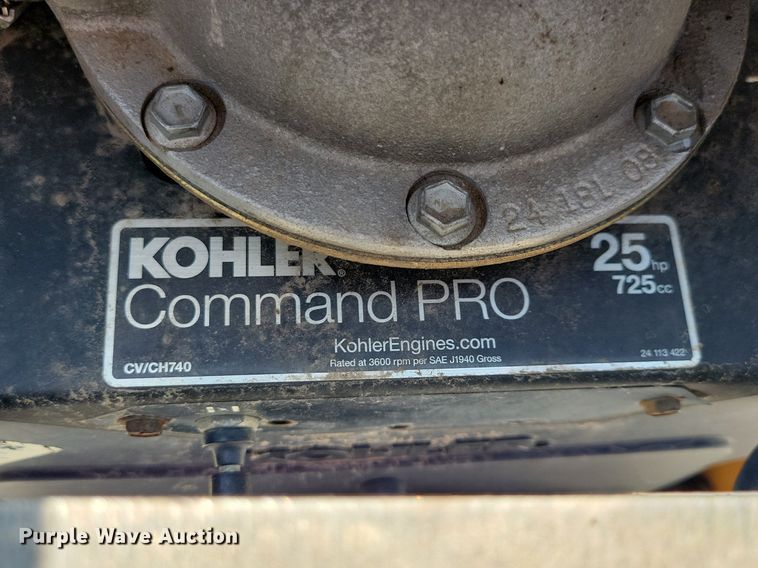 image for item IQ9763 2009 Boxer 427  compact utility loader