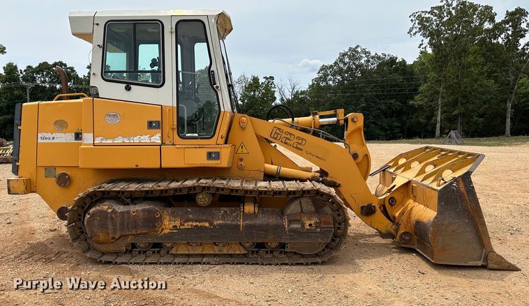image for item JC9983 2005 Liebherr LR622B  track loader