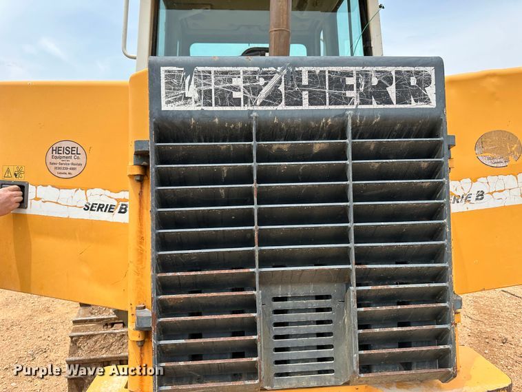 image for item JC9983 2005 Liebherr LR622B  track loader