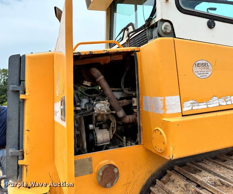 image for item JC9983 2005 Liebherr LR622B  track loader