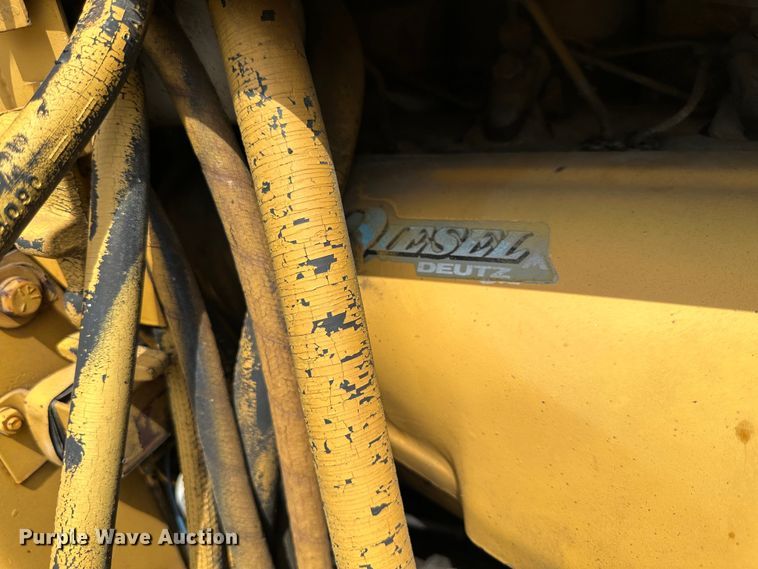 image for item JD9020 Vermeer M455  trencher