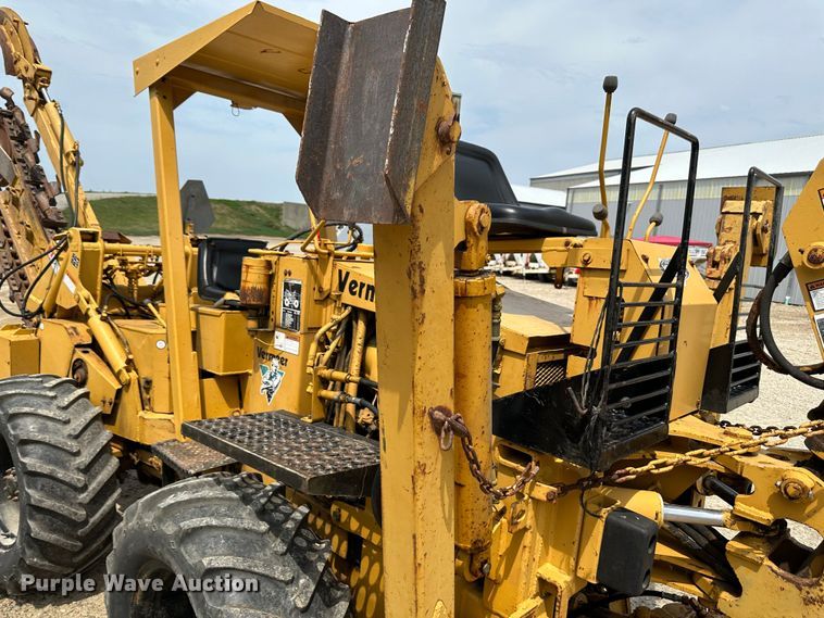 image for item JD9020 Vermeer M455  trencher