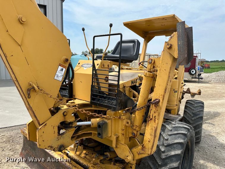 image for item JD9020 Vermeer M455  trencher