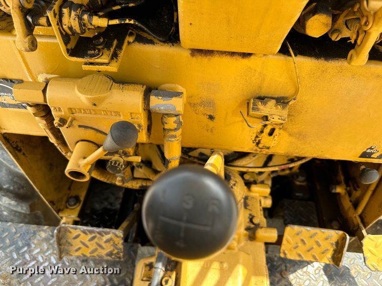 image for item JD9020 Vermeer M455  trencher