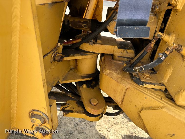 image for item JD9020 Vermeer M455  trencher