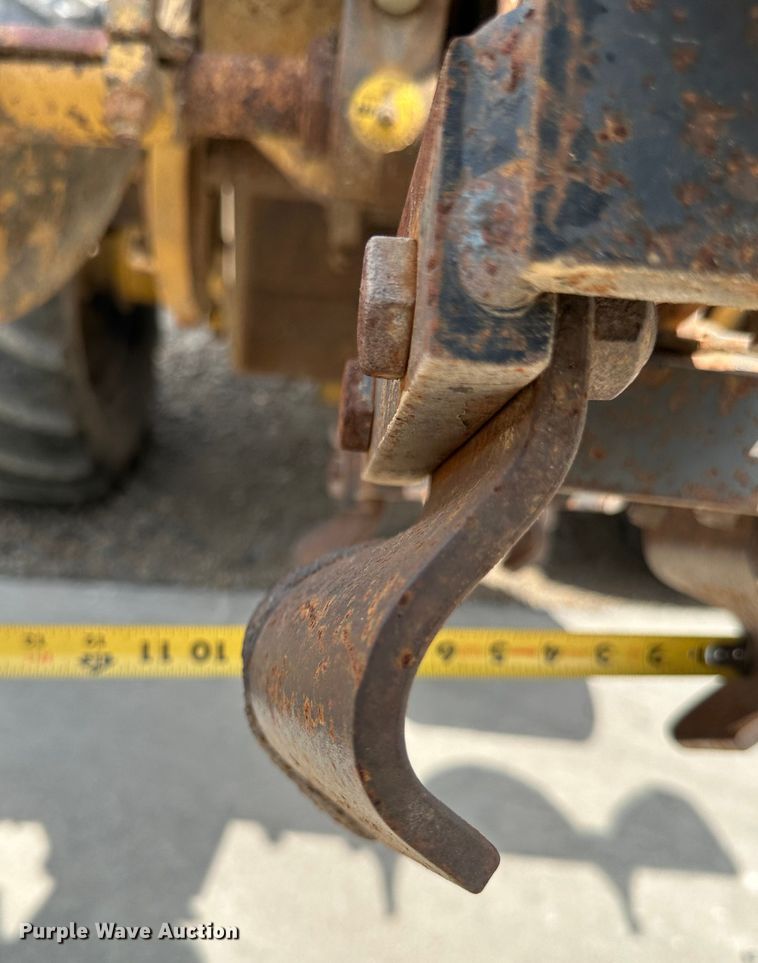 image for item JD9020 Vermeer M455  trencher