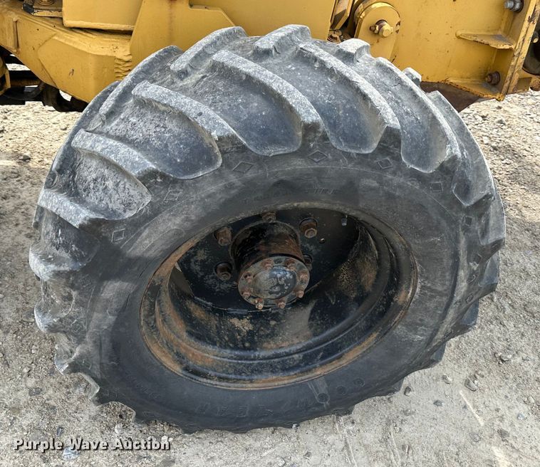 image for item JD9020 Vermeer M455  trencher