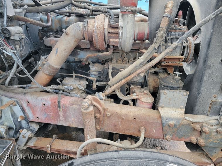 image for item JE9985 1982 Mack R688ST  water truck