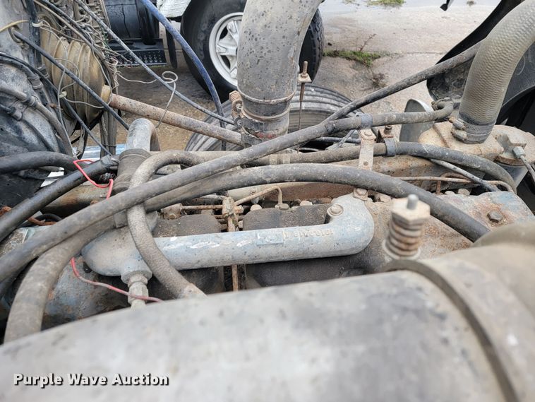 image for item JE9985 1982 Mack R688ST  water truck