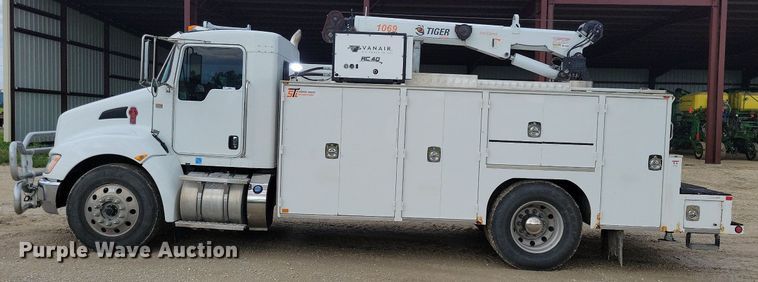 image for item JO9284 2014 Kenworth T370  utility / service truck