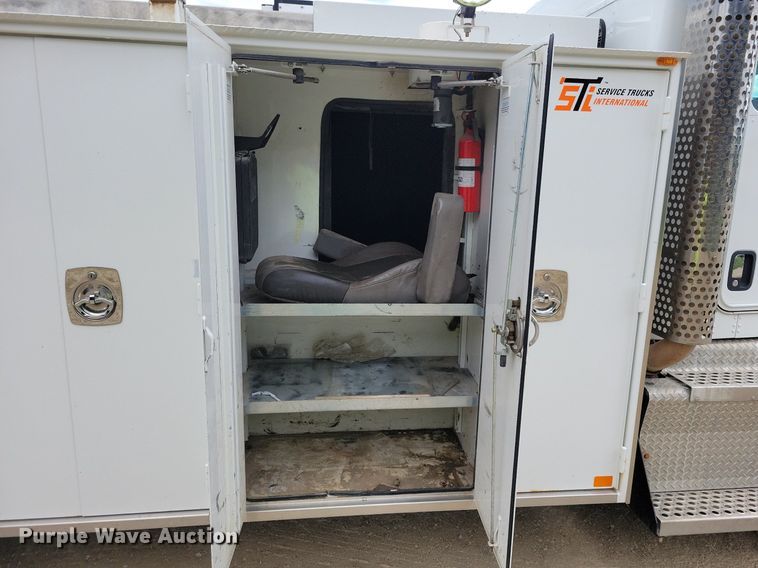 image for item JO9284 2014 Kenworth T370  utility / service truck