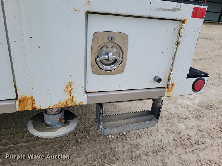 image for item JO9284 2014 Kenworth T370  utility / service truck