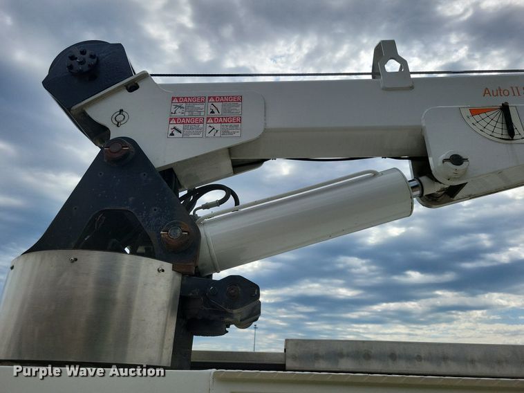 image for item JO9284 2014 Kenworth T370  utility / service truck