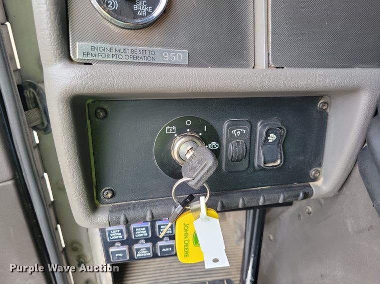 image for item JO9284 2014 Kenworth T370  utility / service truck