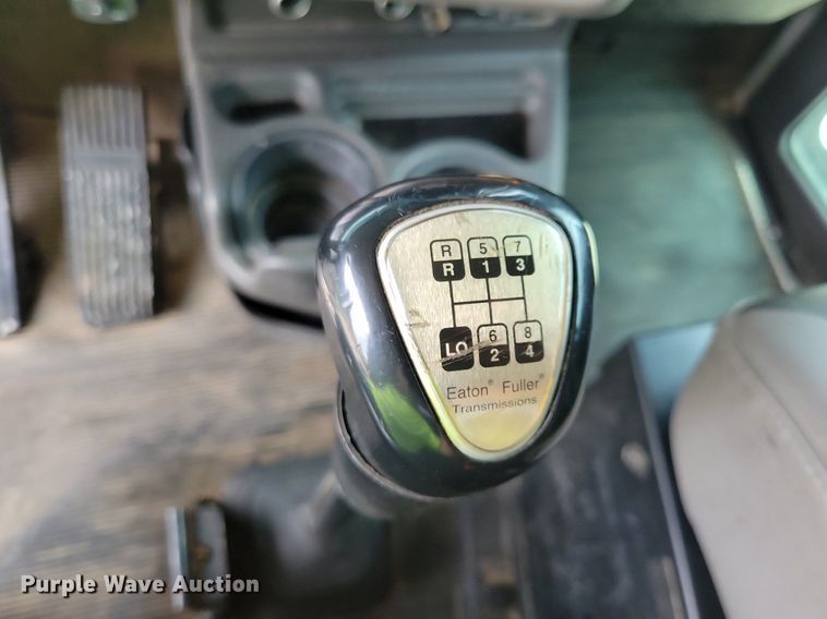 image for item JO9284 2014 Kenworth T370  utility / service truck