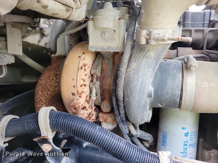 image for item JO9284 2014 Kenworth T370  utility / service truck