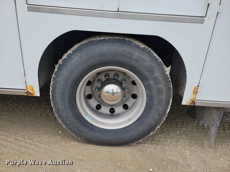 image for item JO9284 2014 Kenworth T370  utility / service truck