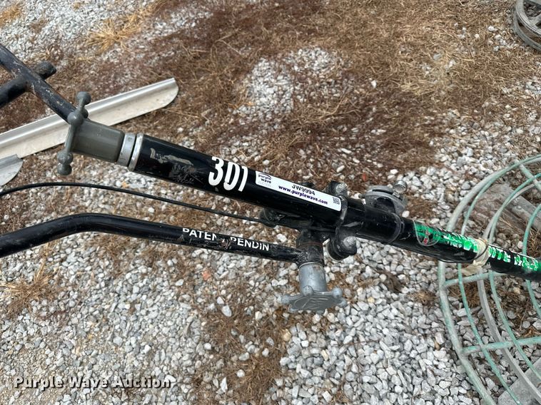 image for item JW9994 Multiquip  48" W power trowel