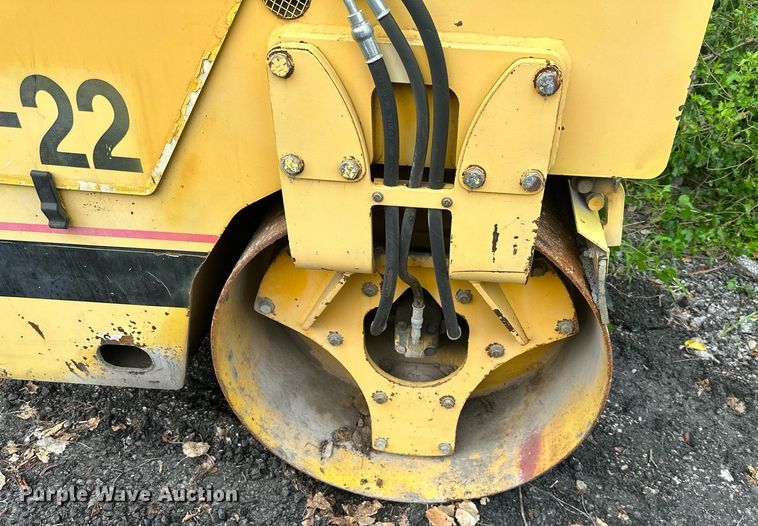 image for item JX9001 1993 Ingersoll Rand DD22  double drum vibratory roller