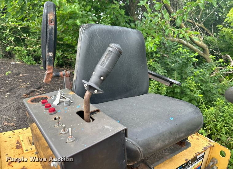 image for item JX9001 1993 Ingersoll Rand DD22  double drum vibratory roller