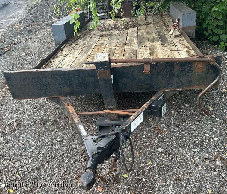 image for item JX9002 2001 Dressen Custom  utility trailer