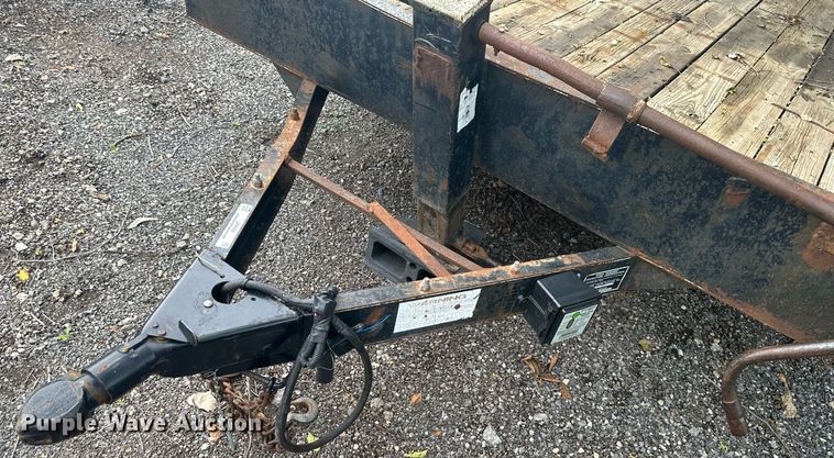 image for item JX9002 2001 Dressen Custom  utility trailer