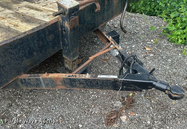 image for item JX9002 2001 Dressen Custom  utility trailer