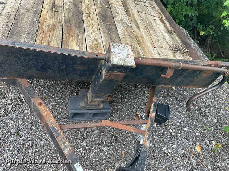 image for item JX9002 2001 Dressen Custom  utility trailer