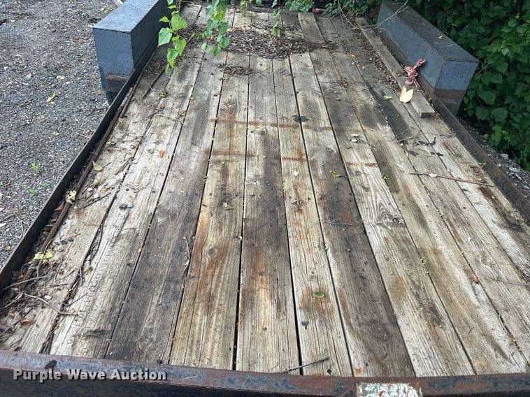 image for item JX9002 2001 Dressen Custom  utility trailer