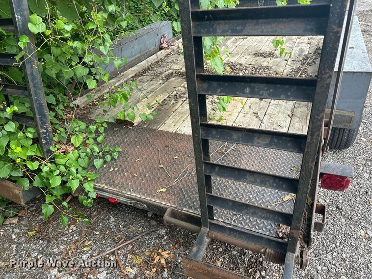 image for item JX9002 2001 Dressen Custom  utility trailer