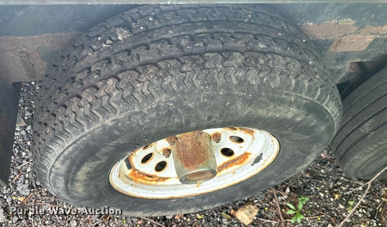 image for item JX9002 2001 Dressen Custom  utility trailer