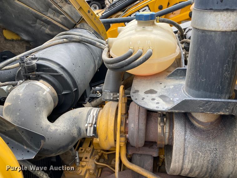 image for item KW9010 2012 John Deere 310SJ  backhoe