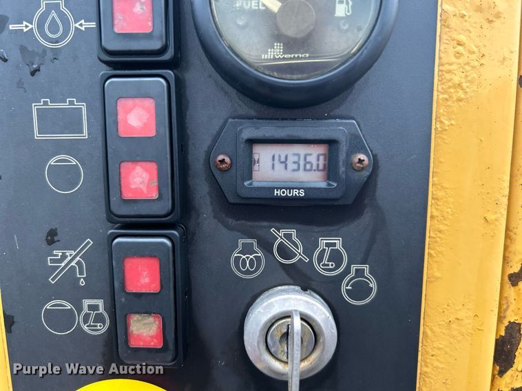 image for item KW9166 2014 Vermeer VX100XT-800AIR  vacuum excavator