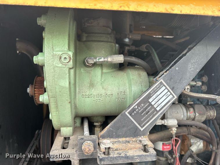 image for item KW9166 2014 Vermeer VX100XT-800AIR  vacuum excavator