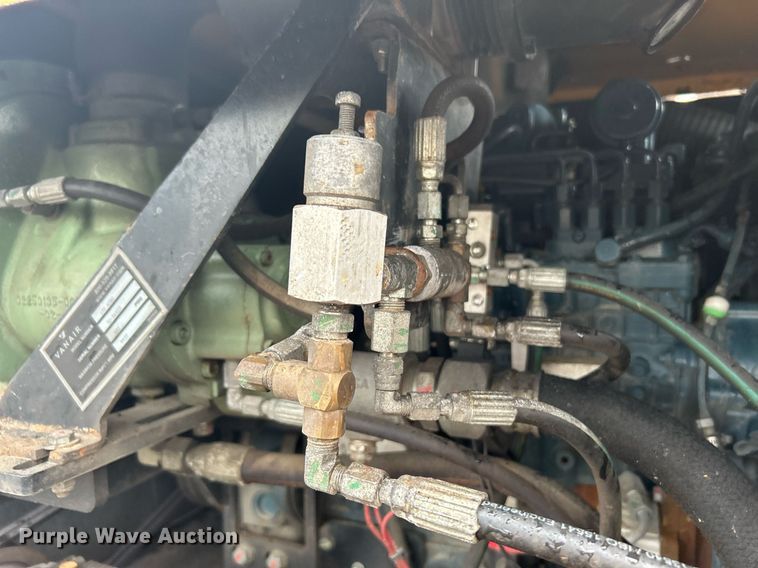 image for item KW9166 2014 Vermeer VX100XT-800AIR  vacuum excavator