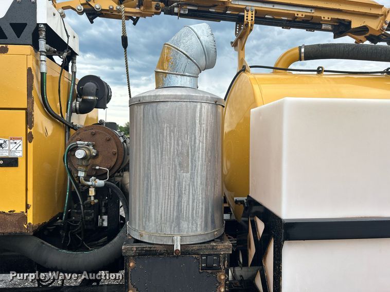 image for item KW9166 2014 Vermeer VX100XT-800AIR  vacuum excavator