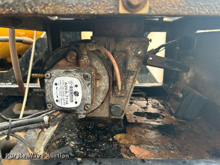 image for item KW9166 2014 Vermeer VX100XT-800AIR  vacuum excavator