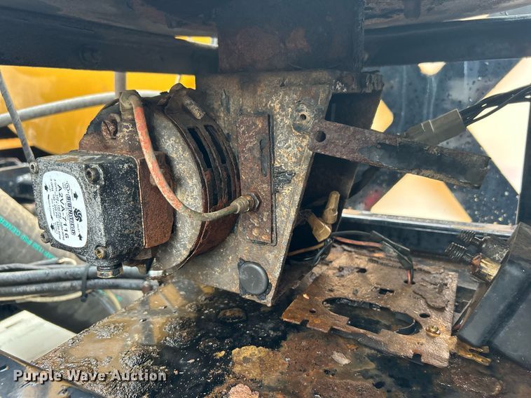 image for item KW9166 2014 Vermeer VX100XT-800AIR  vacuum excavator