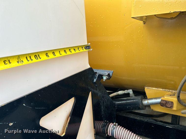 image for item KW9166 2014 Vermeer VX100XT-800AIR  vacuum excavator