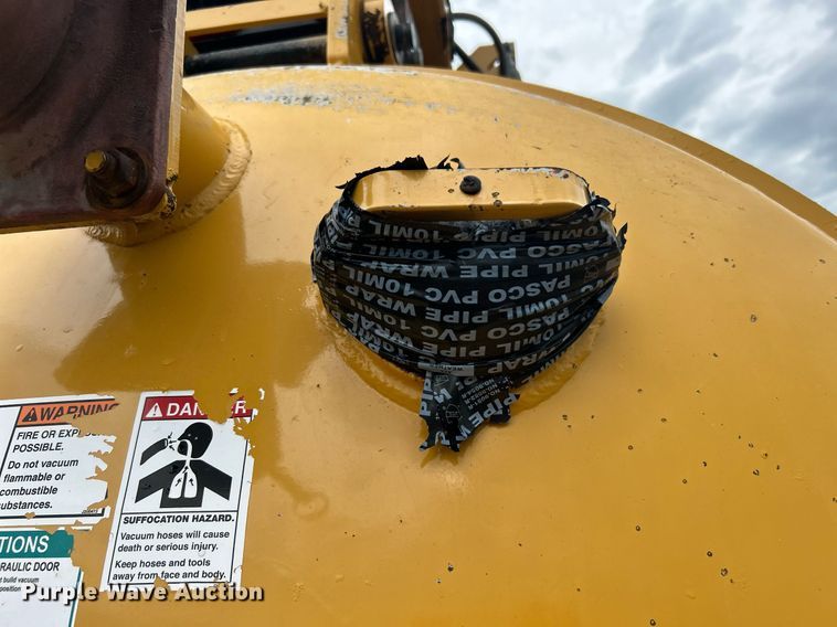 image for item KW9166 2014 Vermeer VX100XT-800AIR  vacuum excavator