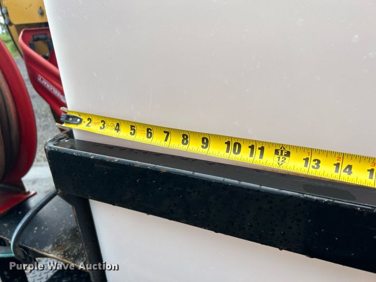 image for item KW9166 2014 Vermeer VX100XT-800AIR  vacuum excavator