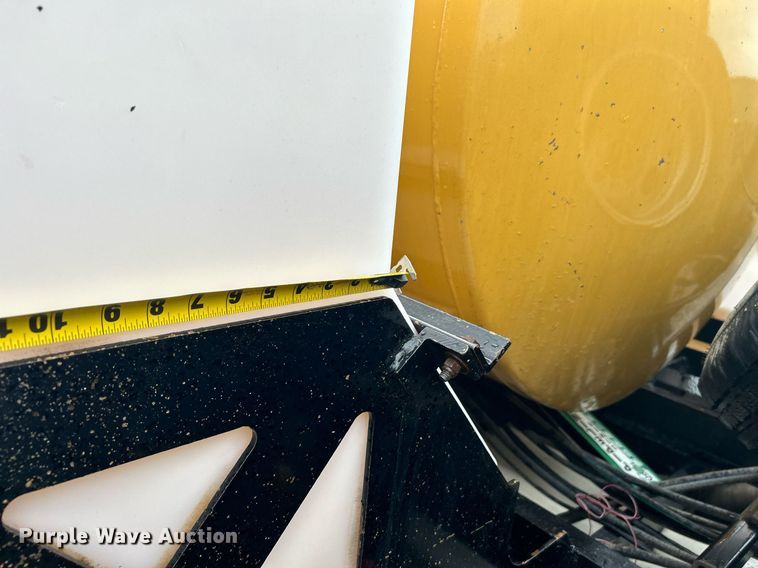 image for item KW9166 2014 Vermeer VX100XT-800AIR  vacuum excavator