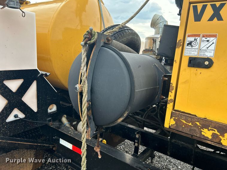 image for item KW9166 2014 Vermeer VX100XT-800AIR  vacuum excavator