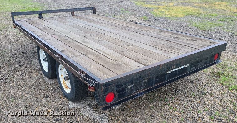 image for item LE9051 1998 Tri-Star  equipment trailer