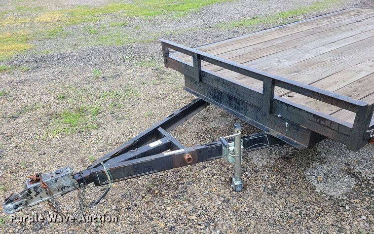 image for item LE9051 1998 Tri-Star  equipment trailer