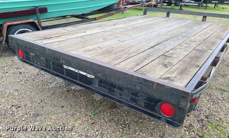 image for item LE9051 1998 Tri-Star  equipment trailer