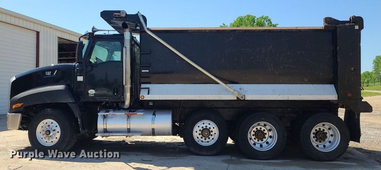 image for item LE9070 2012 Caterpillar CT660L  dump truck